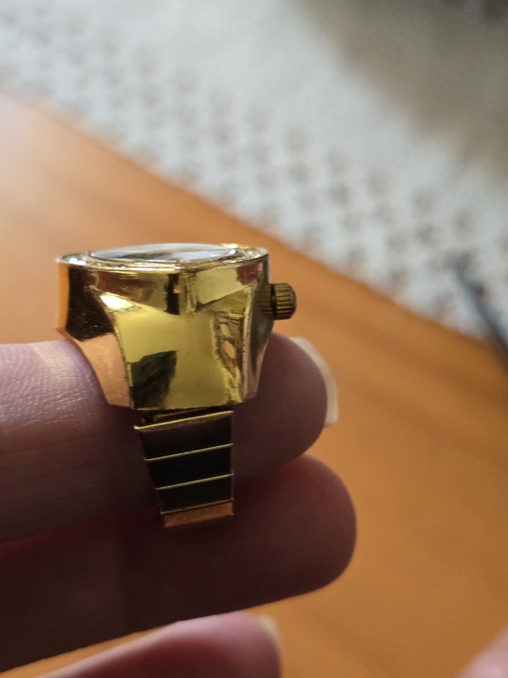 Gold Tone Heart Ring Urban Outfitters Gold Heart Ring Watch with Clear Crystals - Picture 7 of 9